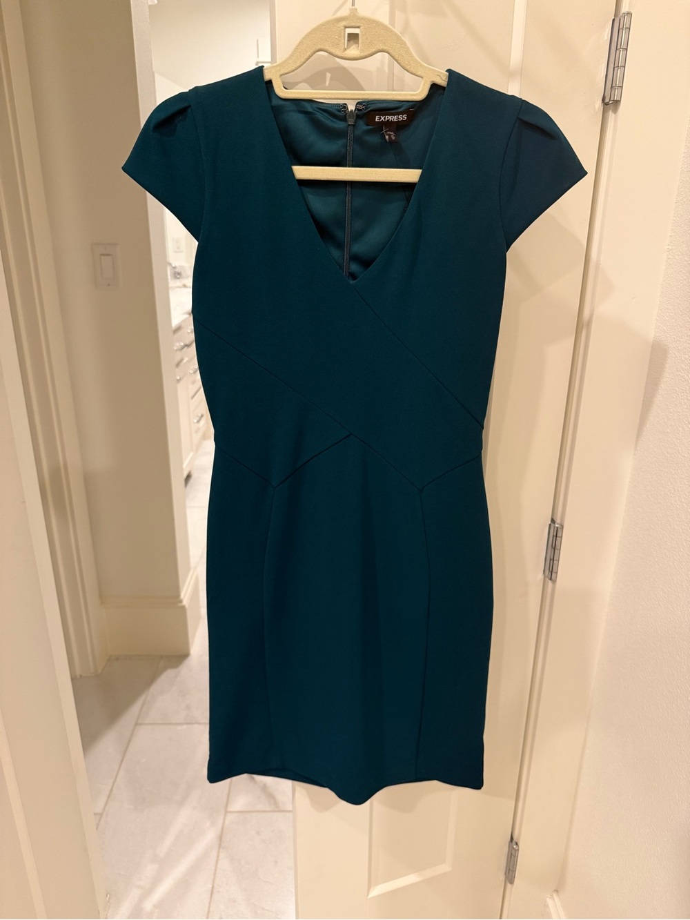 Express Teal V-Neck Cap Sleeve Midi Dress